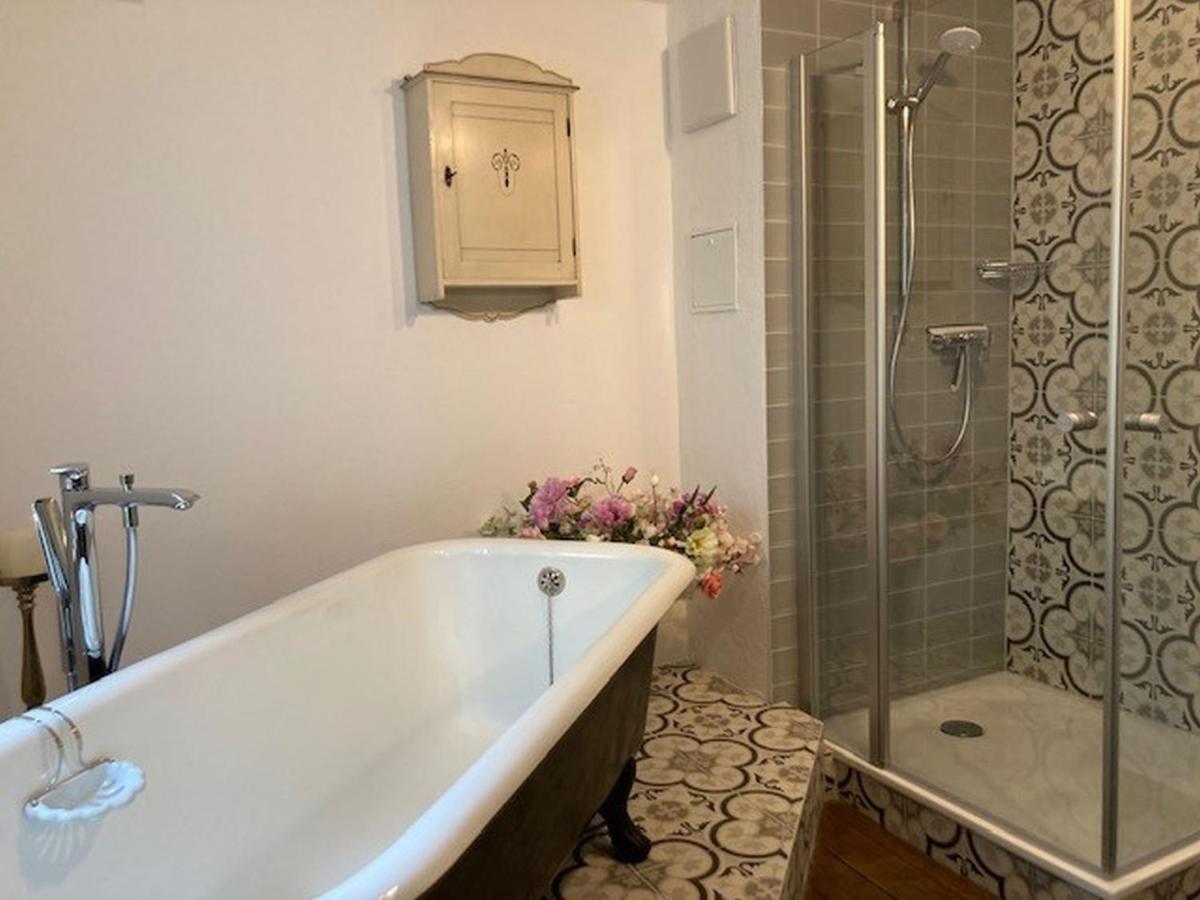 Ferienwohnung Rahel มึนซิงเงน ภายนอก รูปภาพ